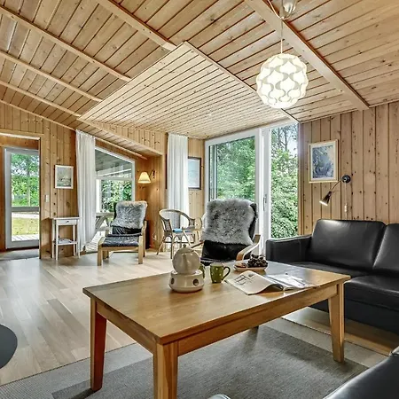 Beautiful In Glesborg With Sauna Ferienhaus *