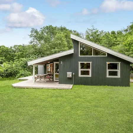 Beautiful In Glesborg With Sauna Ferienhaus