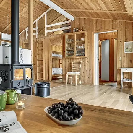 Lovely In Glesborg With Private Swimming Pool, Be Inside Or Outside Fjellerup Strand