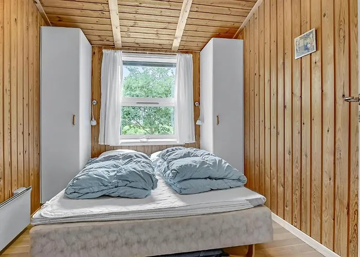 Beautiful In Glesborg With Sauna *